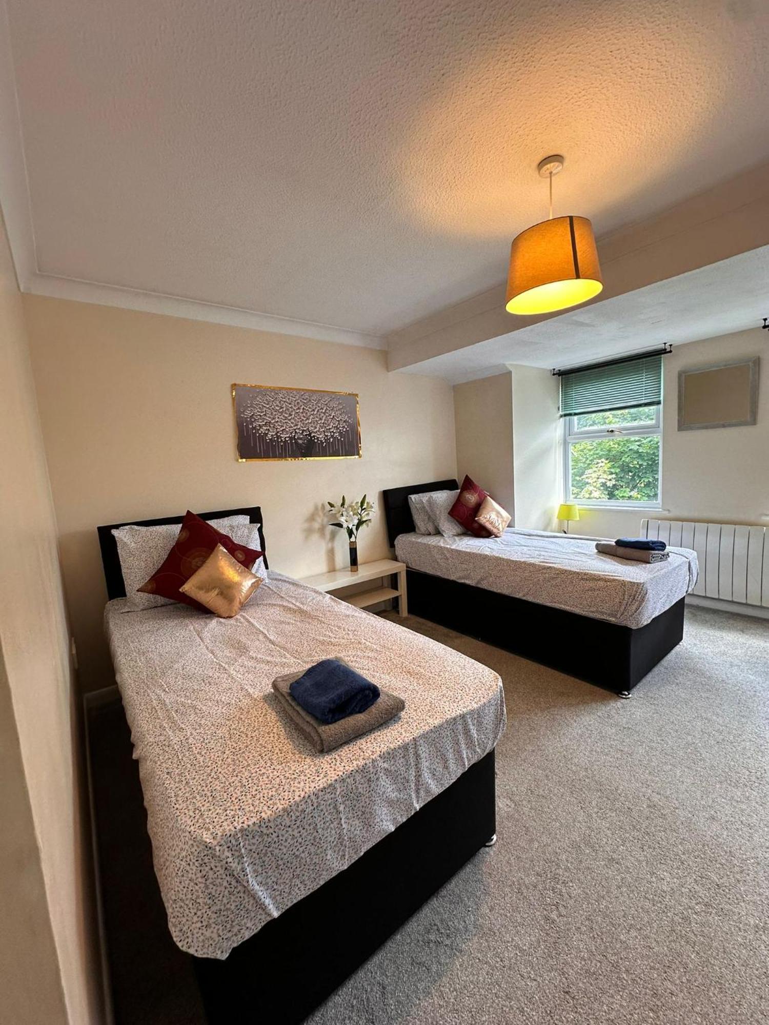 Lovely 1Bedrood Apartment جيلدفورد المظهر الخارجي الصورة
