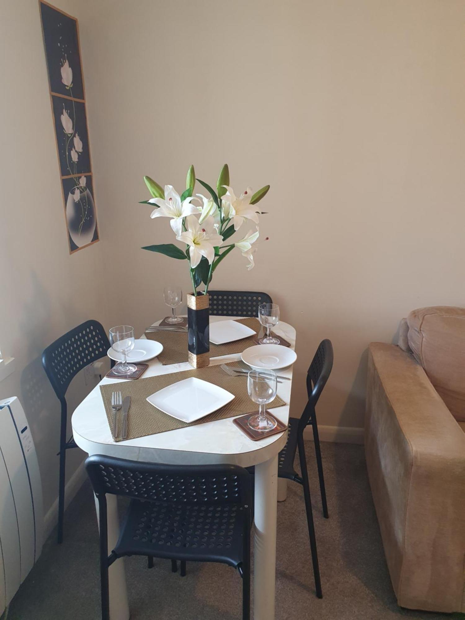 Lovely 1Bedrood Apartment جيلدفورد المظهر الخارجي الصورة