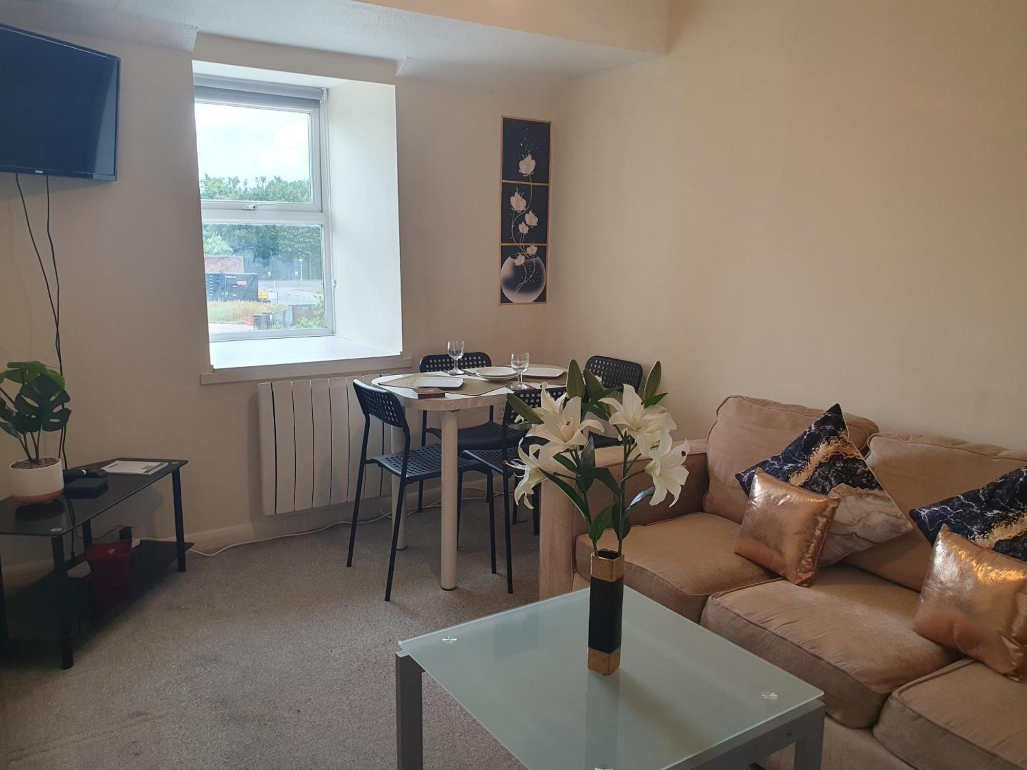 Lovely 1Bedrood Apartment جيلدفورد المظهر الخارجي الصورة