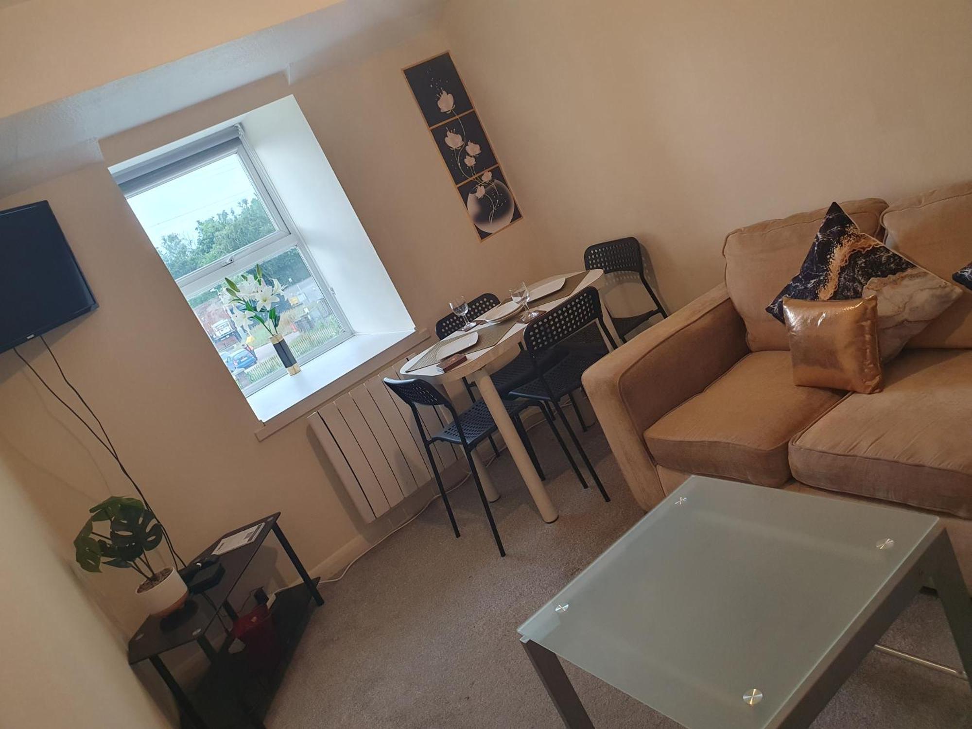 Lovely 1Bedrood Apartment جيلدفورد المظهر الخارجي الصورة
