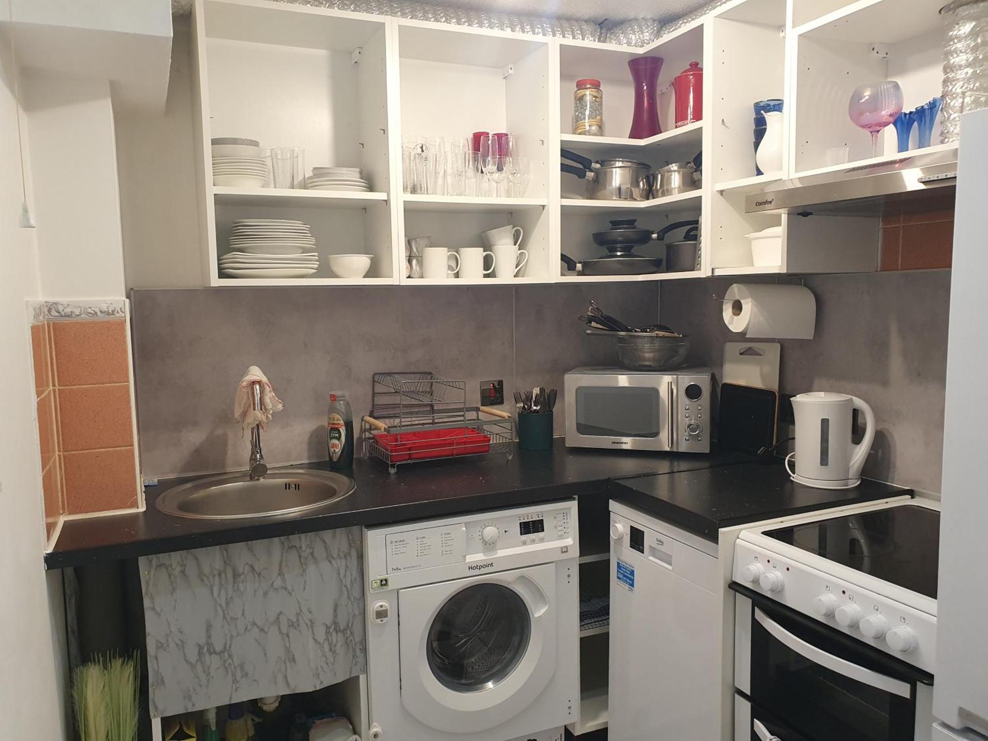 Lovely 1Bedrood Apartment جيلدفورد المظهر الخارجي الصورة