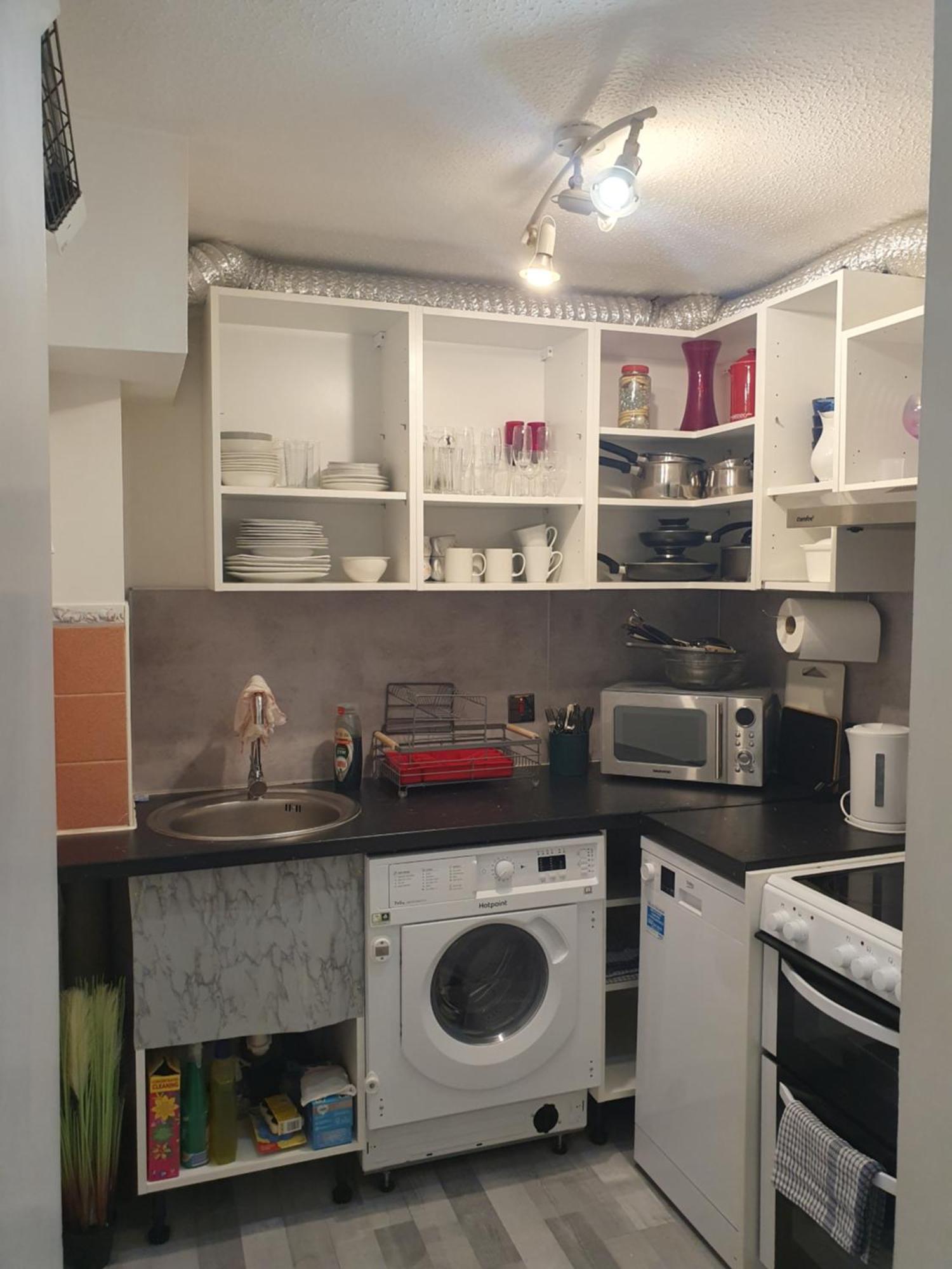 Lovely 1Bedrood Apartment جيلدفورد المظهر الخارجي الصورة