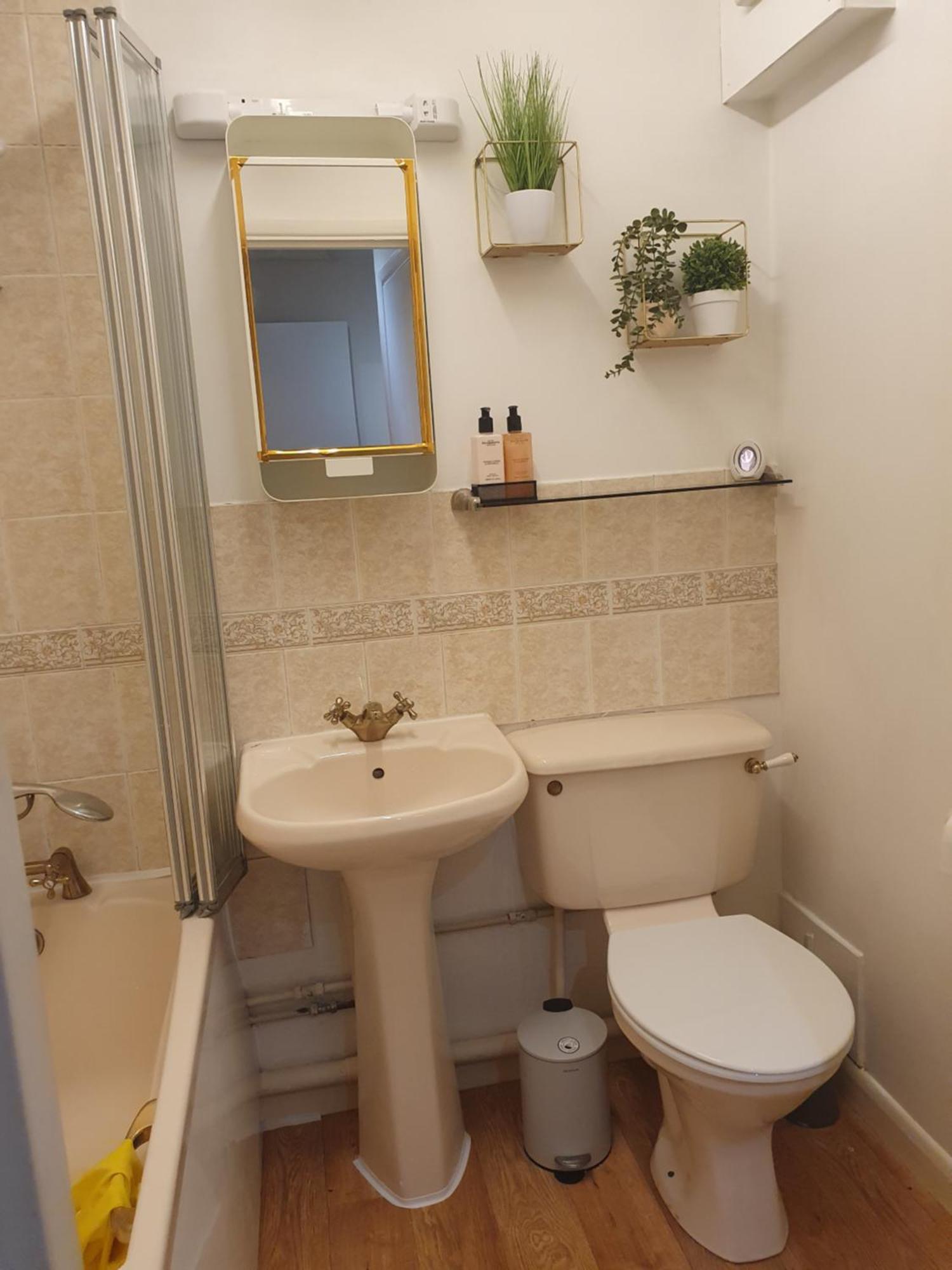 Lovely 1Bedrood Apartment جيلدفورد المظهر الخارجي الصورة