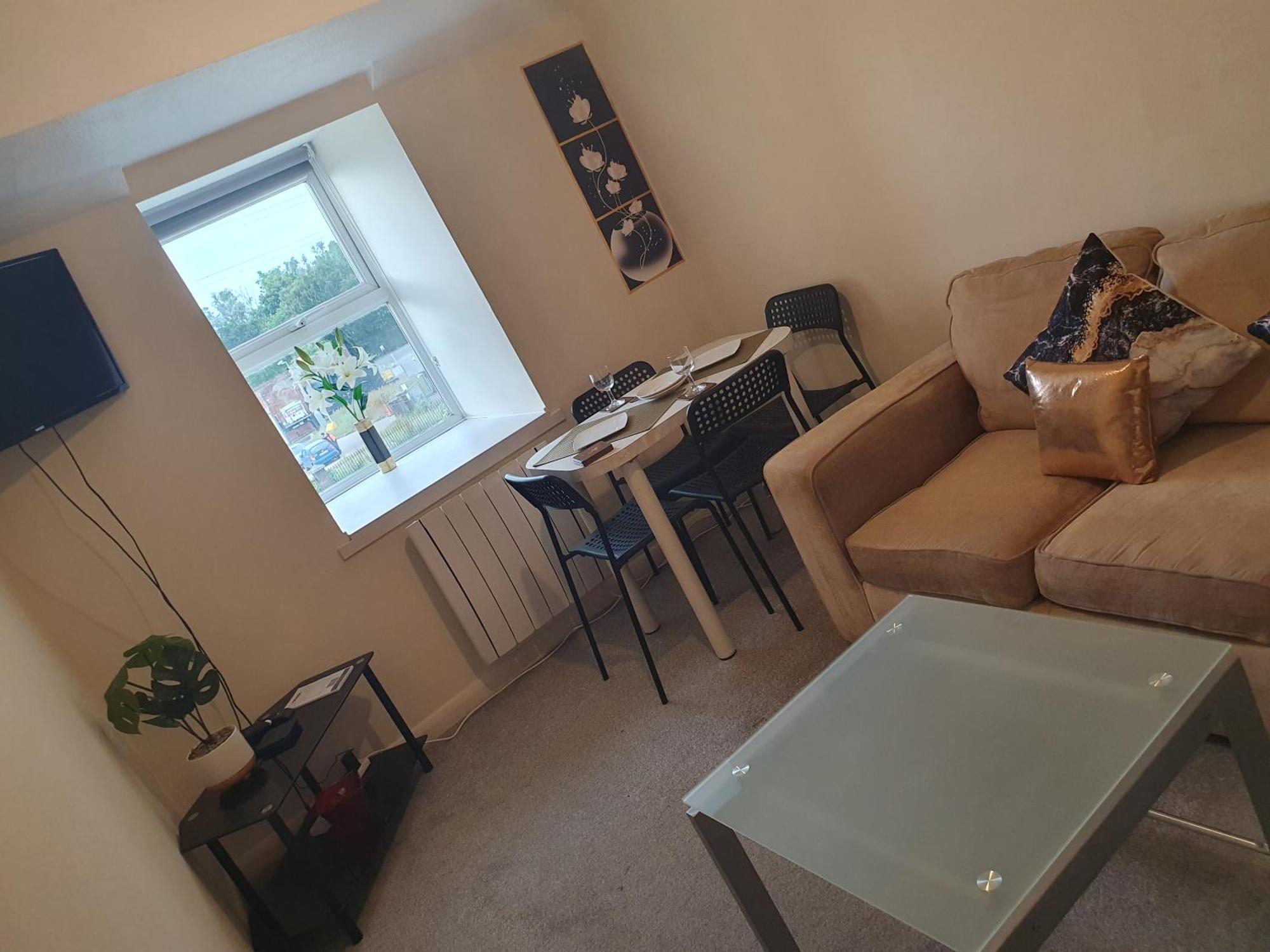 Lovely 1Bedrood Apartment جيلدفورد المظهر الخارجي الصورة