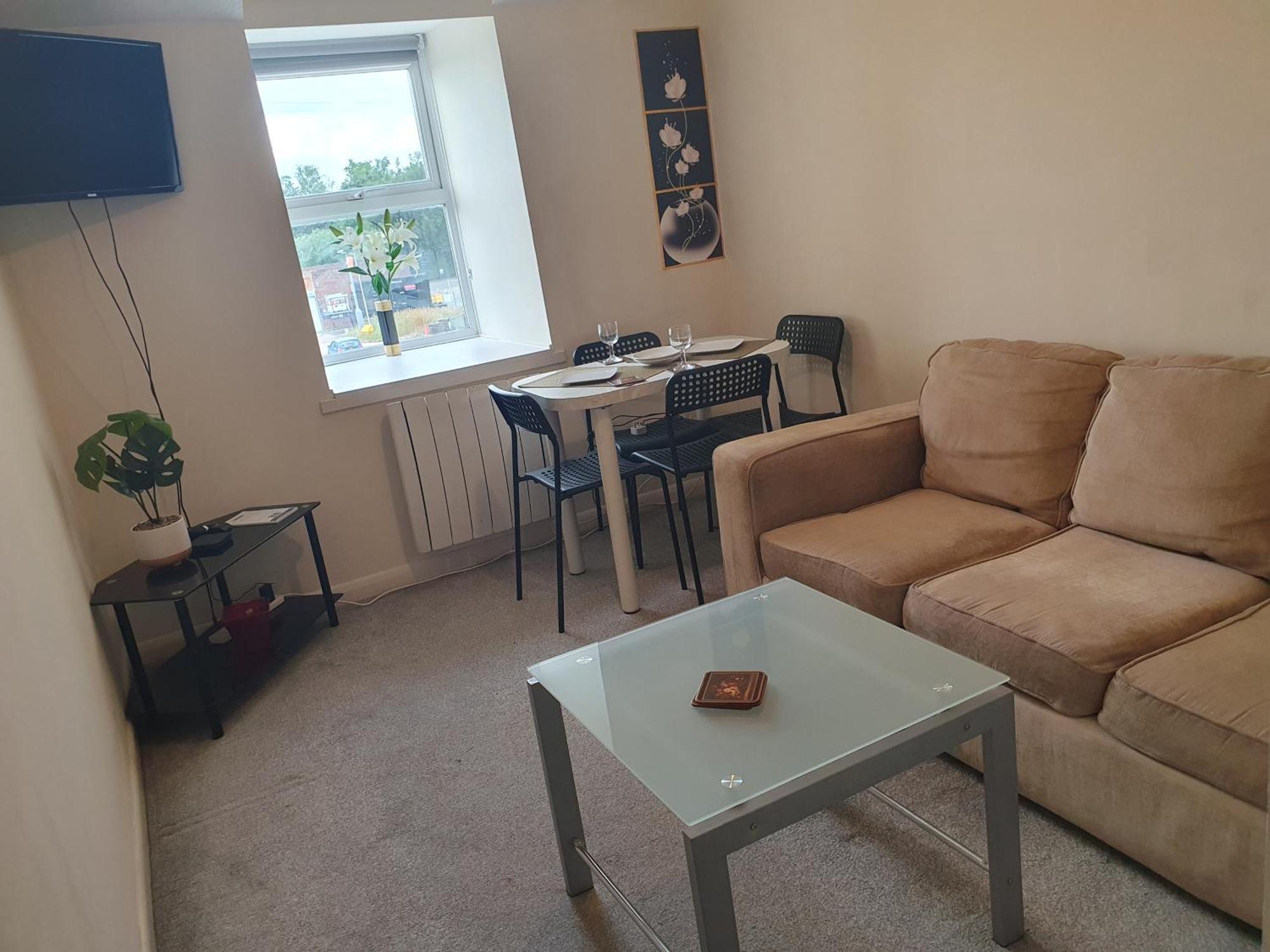 Lovely 1Bedrood Apartment جيلدفورد المظهر الخارجي الصورة