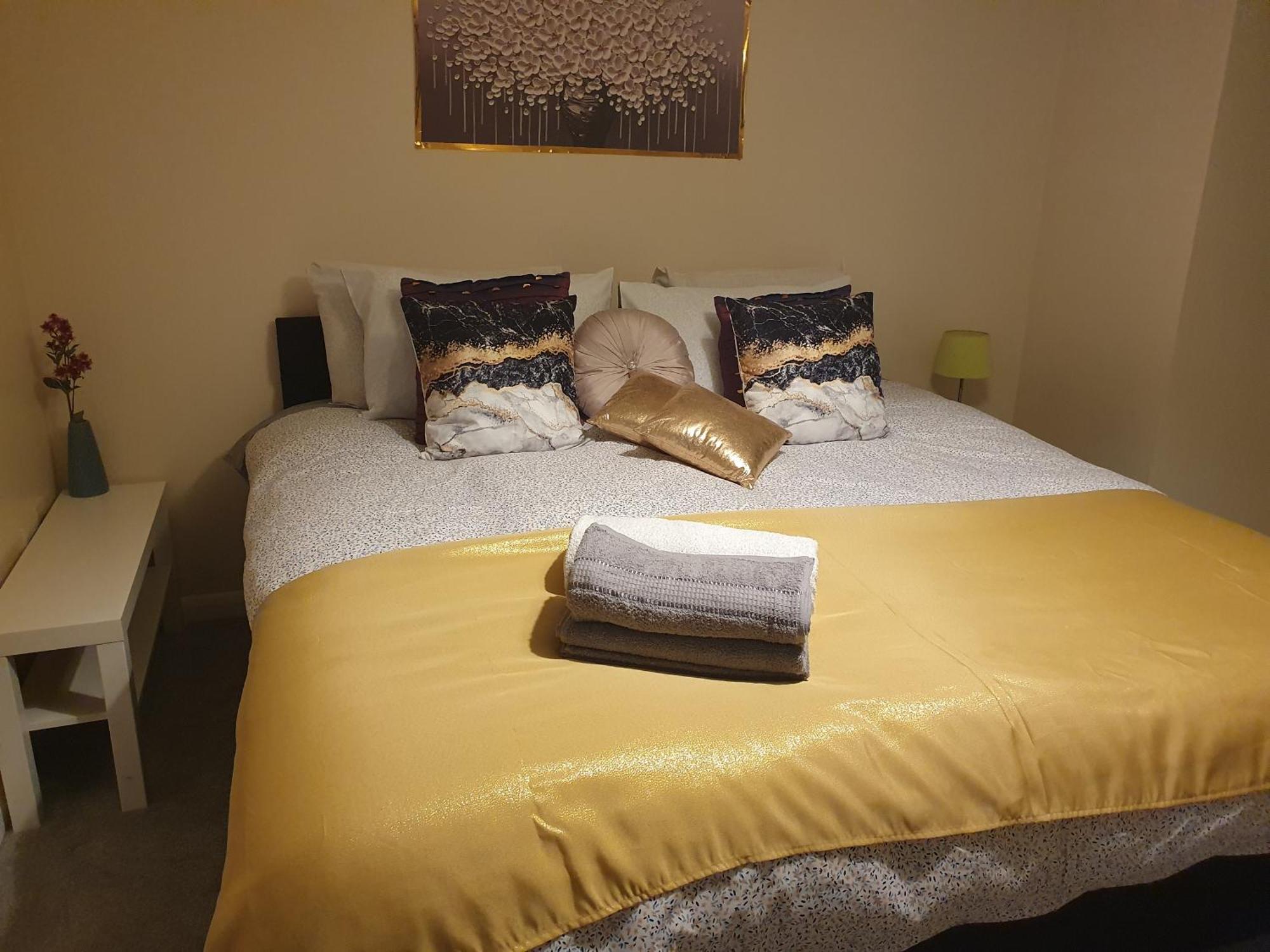Lovely 1Bedrood Apartment جيلدفورد المظهر الخارجي الصورة