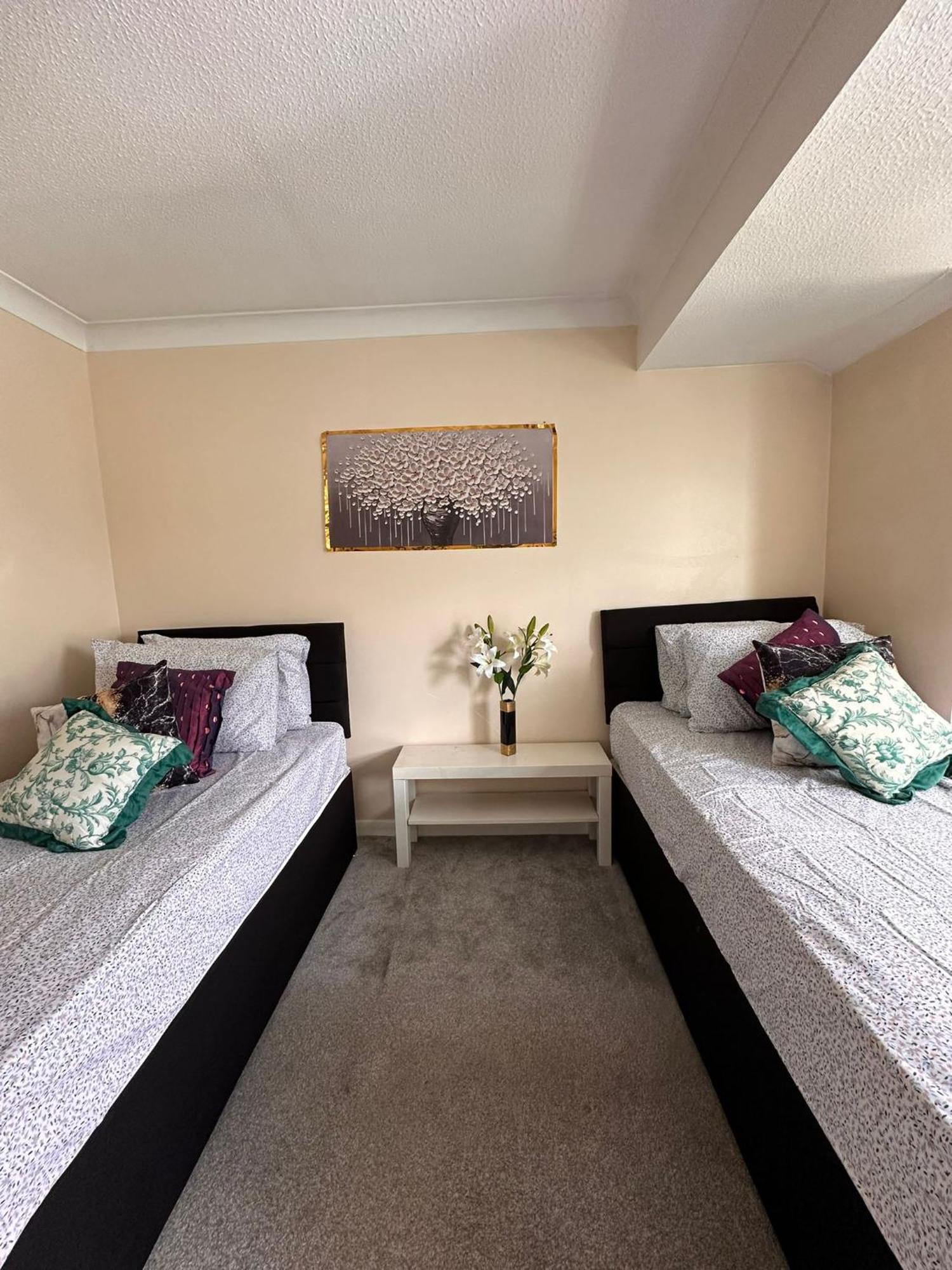 Lovely 1Bedrood Apartment جيلدفورد المظهر الخارجي الصورة