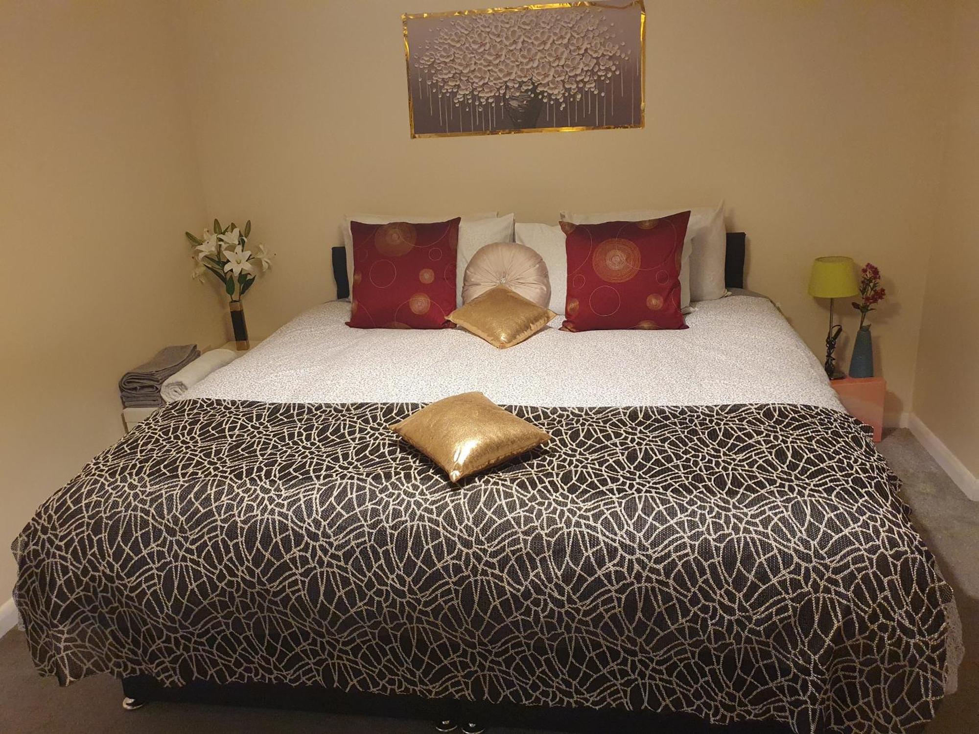 Lovely 1Bedrood Apartment جيلدفورد المظهر الخارجي الصورة