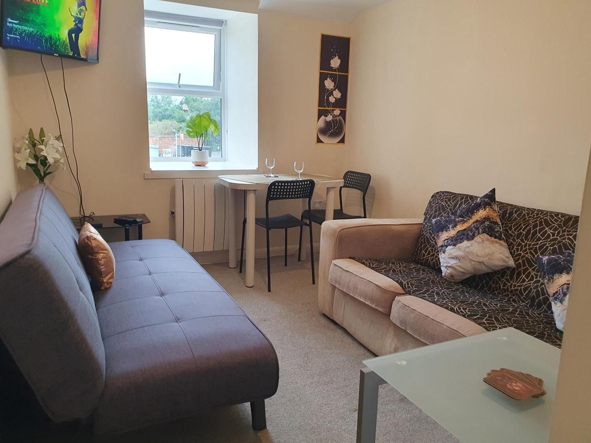 Lovely 1Bedrood Apartment جيلدفورد المظهر الخارجي الصورة
